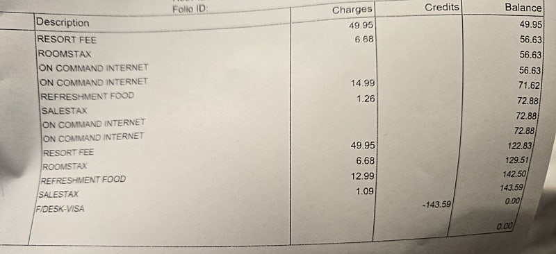 라스베가스 호텔 미니바에 센서가 있다는게 사실이었어요. 건드리기만해도 청구되더라구요